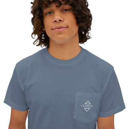 T-shirt à poche Bonorial — t-shirt teint en pièce à logo minimal