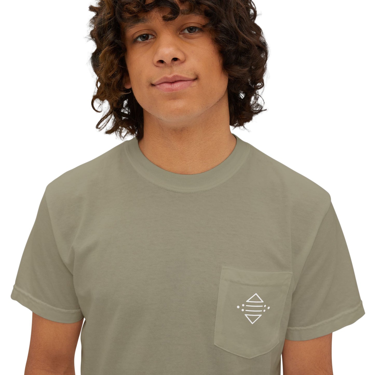 T-shirt à poche Bonorial — t-shirt teint en pièce à logo minimal