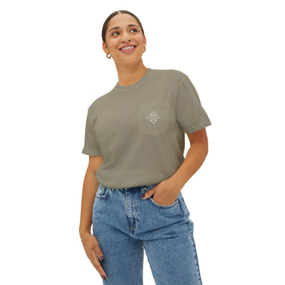 T-shirt à poche Bonorial — t-shirt teint en pièce à logo minimal