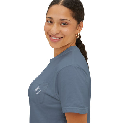 T-shirt à poche Bonorial — t-shirt teint en pièce à logo minimal